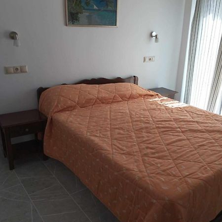 Gerekos Studios And Apartments Agios Georgios  Exterior foto