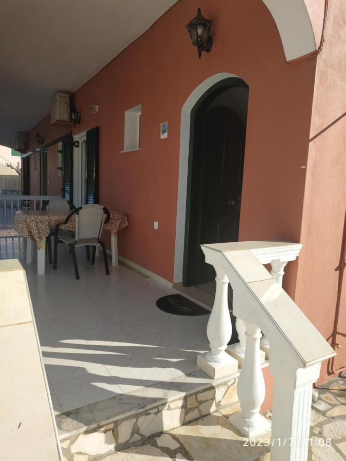 Gerekos Studios And Apartments Agios Georgios  Exterior foto