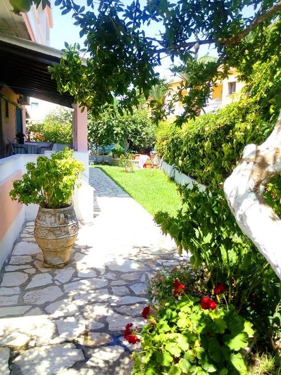 Gerekos Studios And Apartments Agios Georgios  Exterior foto
