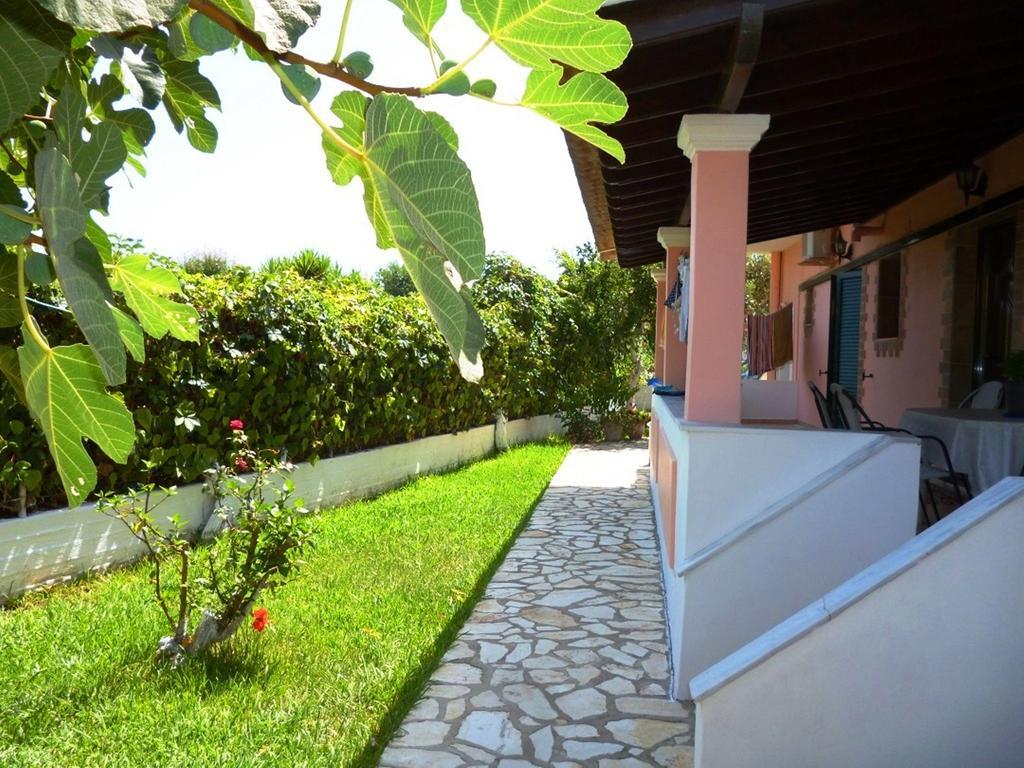Gerekos Studios And Apartments Agios Georgios  Exterior foto